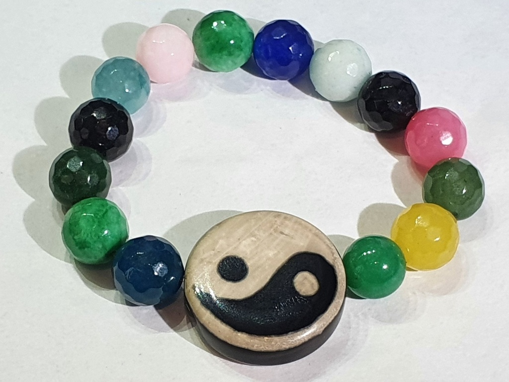 Tibetisches 7 Chakra Armband mit Yin Yang Dzi und durchsichtigen Perlen